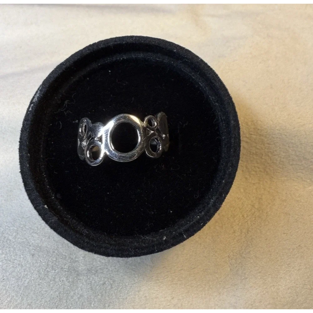 Vintage Sterling Silver Ring Open Circles GR Mark Size 8 Artisan Band 925